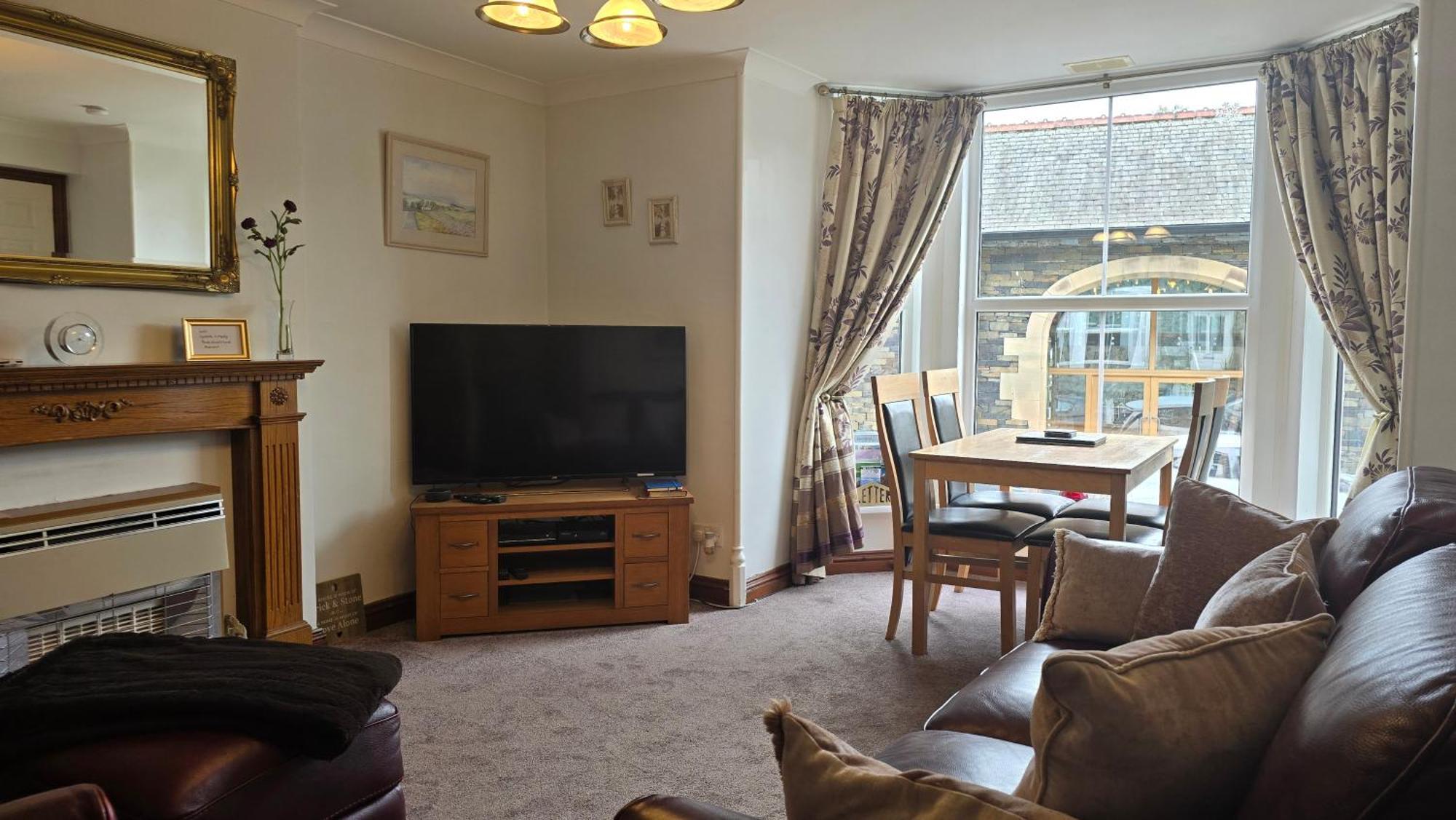 Lyndale Self-Catering Apartment Sleeps 4 Windermere Ngoại thất bức ảnh